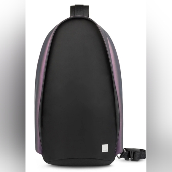 Moshi Tego - travel unisex crossbody slingpack; backpack! - Picture 2 of 6